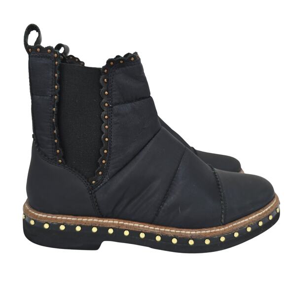 Free People Women's Atlas Suede Studded Chelsea Boots Black EU 38 - Picture 1 of 9